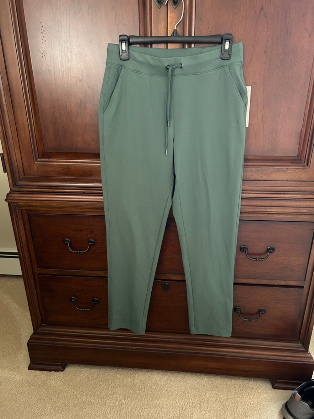 Yogalicious Forest Green Women's Drawstring Joggers/NWT